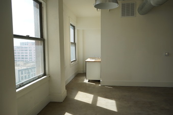 Enlarge photo 21