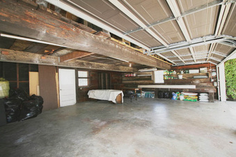 Enlarge photo 24