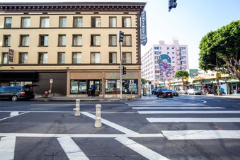 Enlarge photo 30