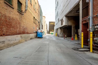 Enlarge photo 38