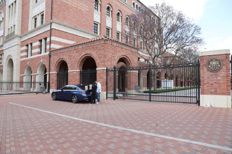 Enlarge photo 3