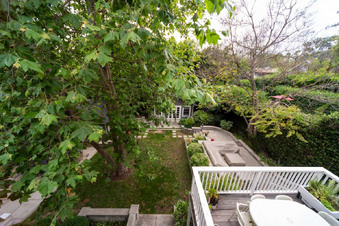 Enlarge photo 63