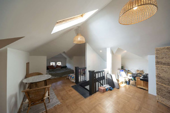Enlarge photo 57