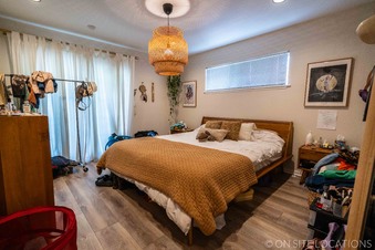 Enlarge photo 25