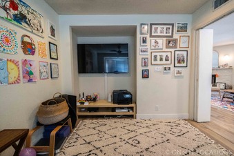 Enlarge photo 40