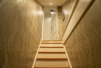 Enlarge photo 46