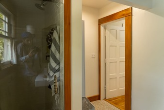 Enlarge photo 51