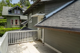 Enlarge photo 62