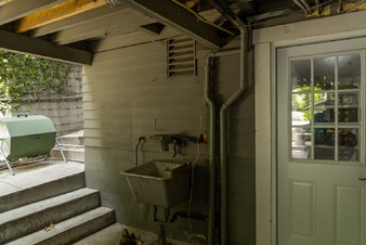 Enlarge photo 96