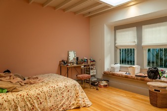 Enlarge photo 25