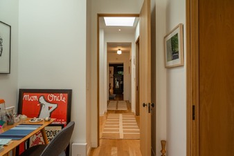 Enlarge photo 36