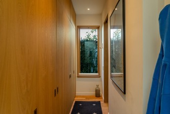 Enlarge photo 37