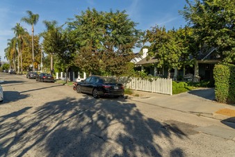 Enlarge photo 89
