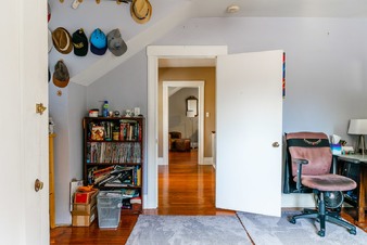 Enlarge photo 32