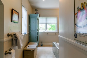 Enlarge photo 36