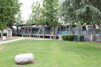 Enlarge photo 11
