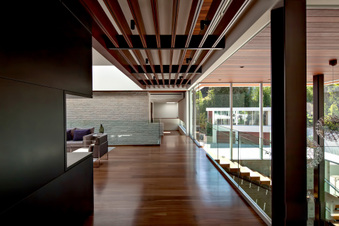 Enlarge photo 24