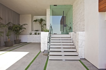 Enlarge photo 11
