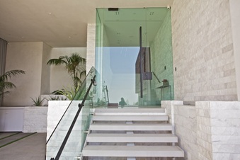 Enlarge photo 13