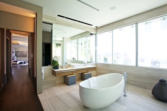 Enlarge photo 89