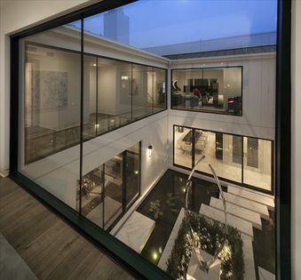 Enlarge photo 11