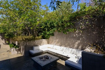 Enlarge photo 48