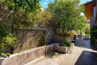 Enlarge photo 49