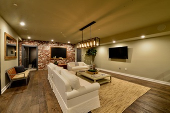 Enlarge photo 51
