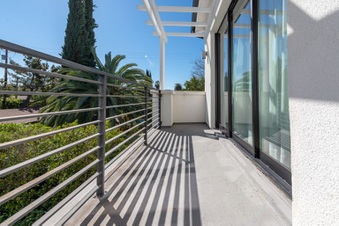 Enlarge photo 31