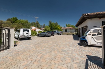 Enlarge photo 40