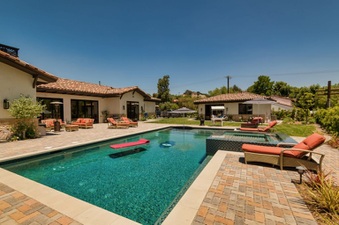Enlarge photo 44