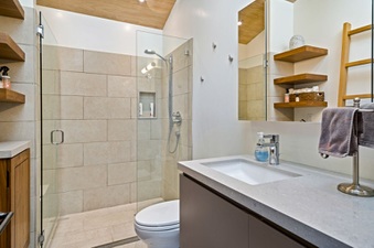 Enlarge photo 28