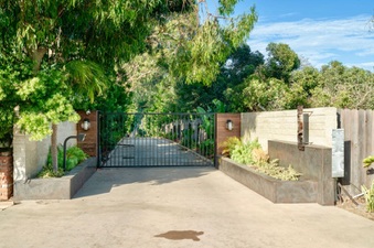 Enlarge photo 39