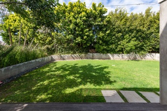 Enlarge photo 45