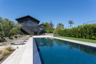Enlarge photo 102