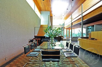 Enlarge photo 24