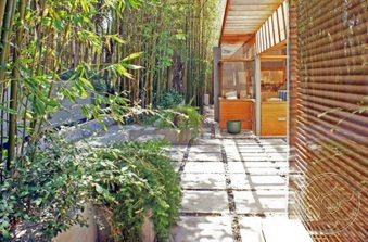 Enlarge photo 52