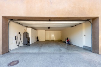 Enlarge photo 33