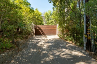 Enlarge photo 35