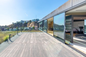 Enlarge photo 38