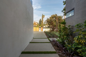 Enlarge photo 4