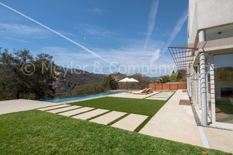 Enlarge photo 88