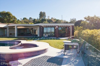 Enlarge photo 46