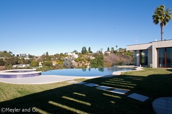 Enlarge photo 47