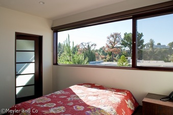 Enlarge photo 56