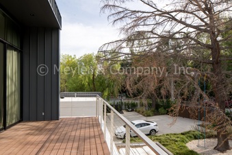 Enlarge photo 54