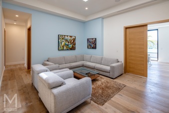 Enlarge photo 25
