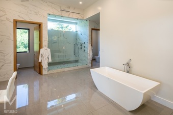 Enlarge photo 34