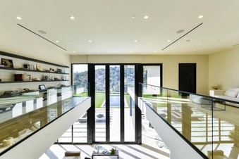 Enlarge photo 53
