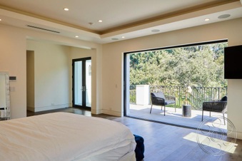 Enlarge photo 66
